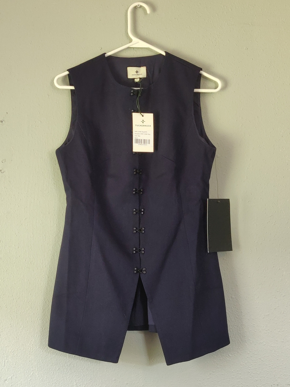 Tuckernuck Navy Sleeveless Button-Front Vest